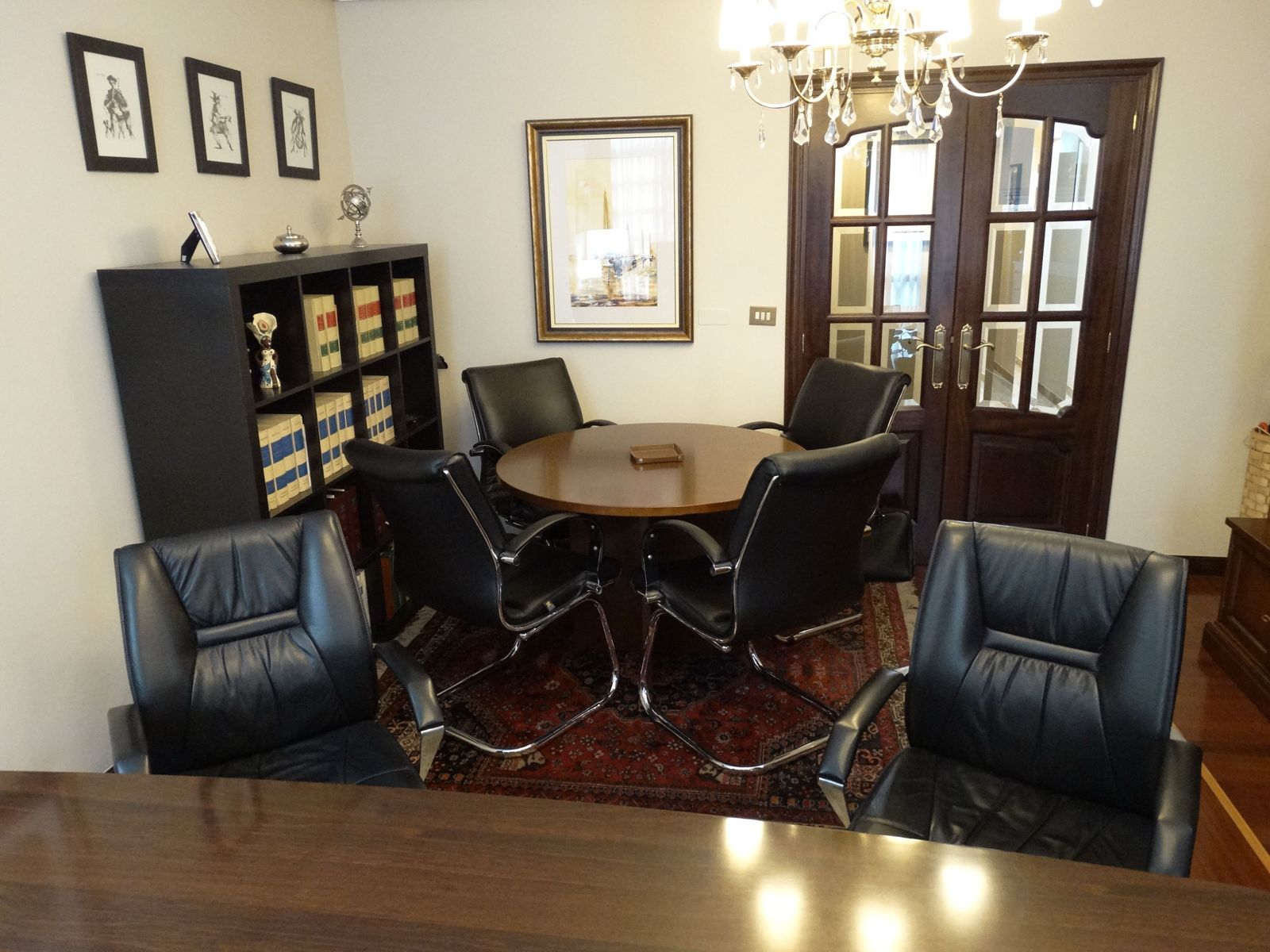 Sala de reuniones desde la entrada